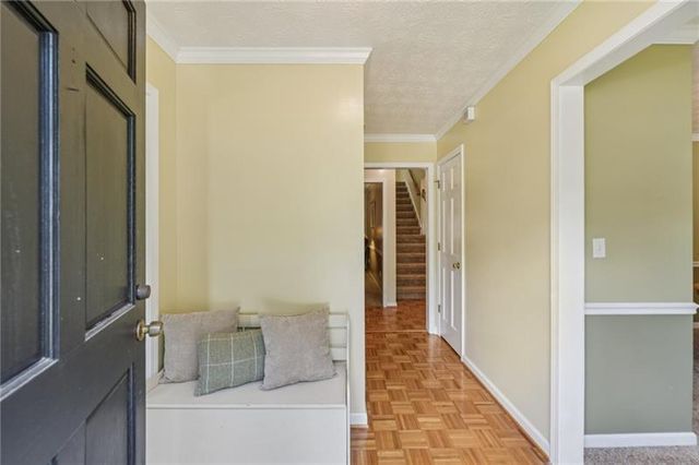 2412 Meadowglen Trail, Snellville, GA 30078