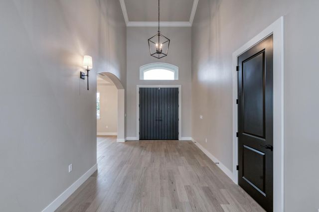 11637 N Trevino Lane, Fresno, CA 93730