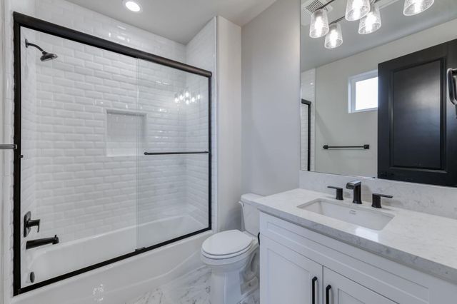 11637 N Trevino Lane, Fresno, CA 93730