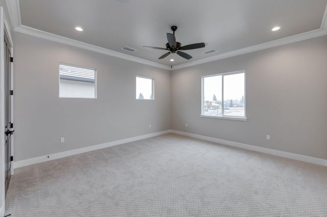 11637 N Trevino Lane, Fresno, CA 93730