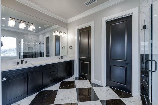 11637 N Trevino Lane, Fresno, CA 93730