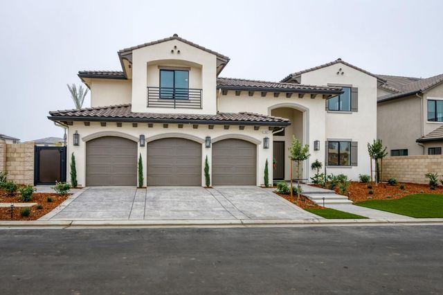 11637 N Trevino Lane, Fresno, CA 93730