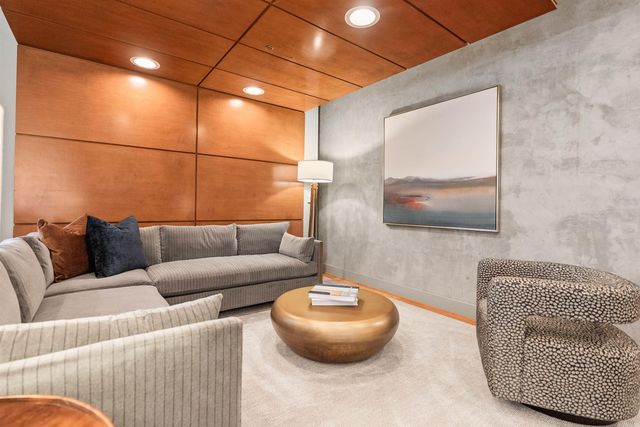 315 Rock St Apt 707, Little Rock, AR 72202