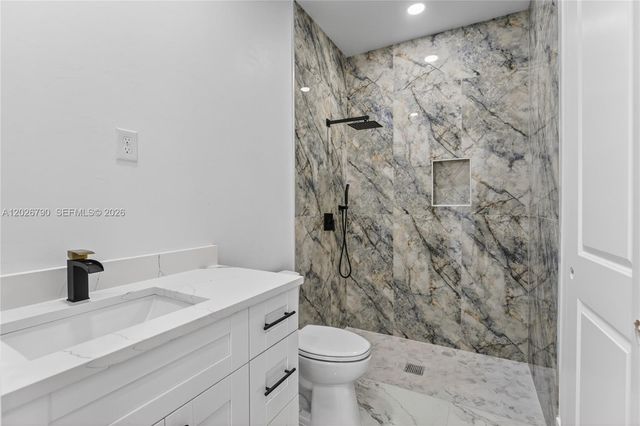 1116 leroy ave, Lehigh Acres, FL 33972
