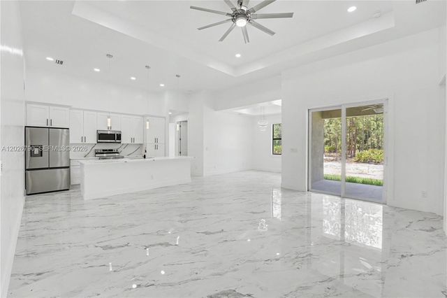 1116 leroy ave, Lehigh Acres, FL 33972