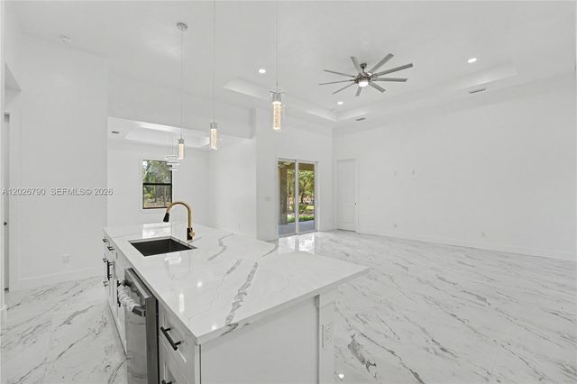1116 leroy ave, Lehigh Acres, FL 33972