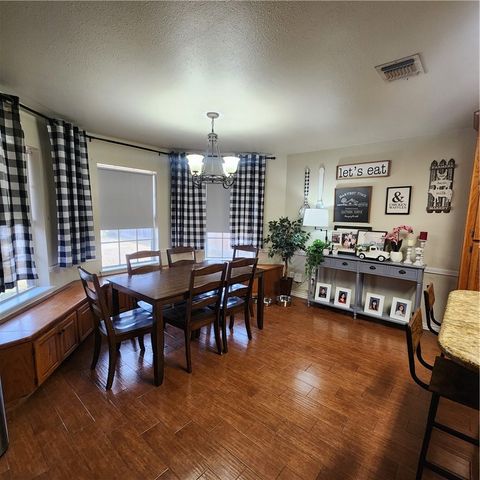 1308 Palm Ave, Kingsville, TX 78363