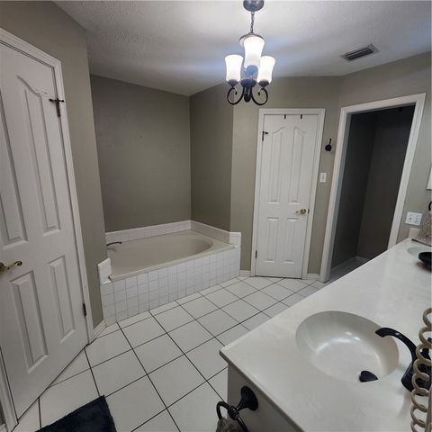 1308 Palm Ave, Kingsville, TX 78363