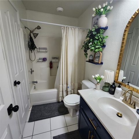 1308 Palm Ave, Kingsville, TX 78363