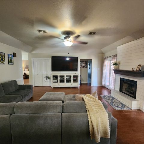 1308 Palm Ave, Kingsville, TX 78363