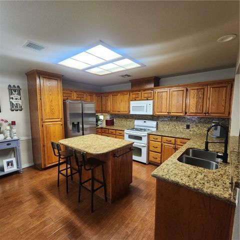 1308 Palm Ave, Kingsville, TX 78363