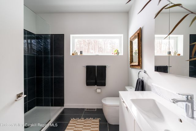 120 Cauterskill Avenue, Catskill, NY 12414