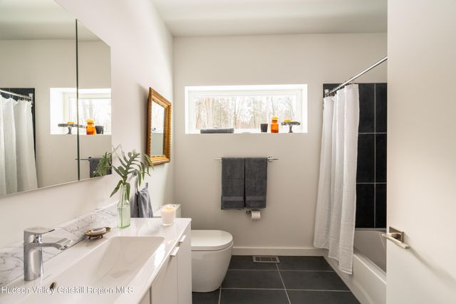 120 Cauterskill Avenue, Catskill, NY 12414