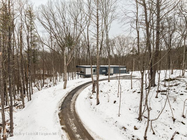 120 Cauterskill Avenue, Catskill, NY 12414