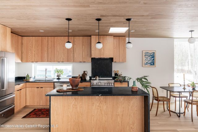 120 Cauterskill Avenue, Catskill, NY 12414