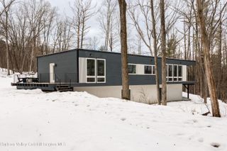 120 Cauterskill Avenue, Catskill, NY 12414