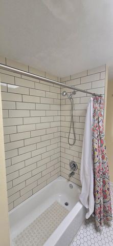 4220 Broadmoor Avenue NE, Albuquerque, NM 87108