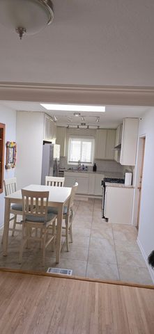 4220 Broadmoor Avenue NE, Albuquerque, NM 87108