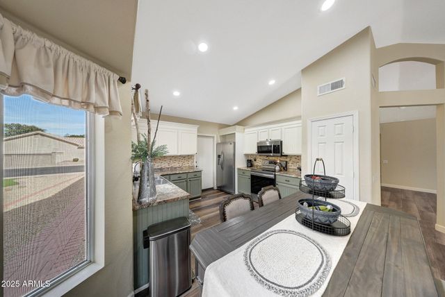 6401 W IRMA Lane, Glendale, AZ 85308