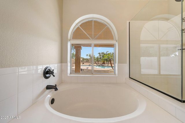 6401 W IRMA Lane, Glendale, AZ 85308