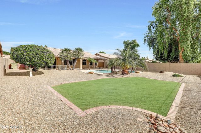 6401 W IRMA Lane, Glendale, AZ 85308
