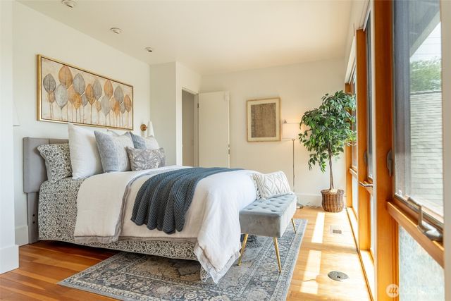 7531 25th Avenue NW, Seattle, WA 98117