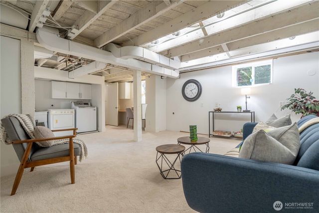 7531 25th Avenue NW, Seattle, WA 98117