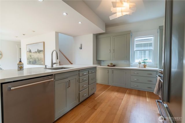 7531 25th Avenue NW, Seattle, WA 98117