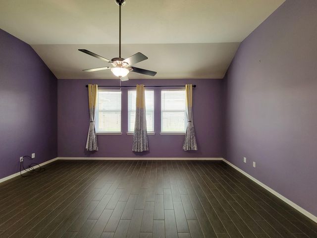 805 Arlington Pointe Drive, League City, TX 77573