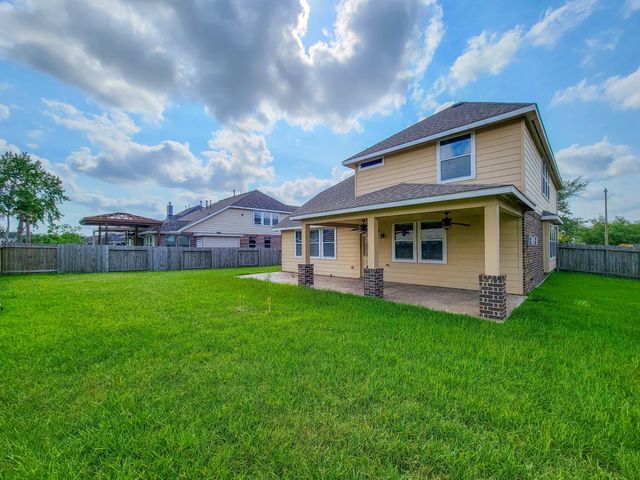 805 Arlington Pointe Drive, League City, TX 77573