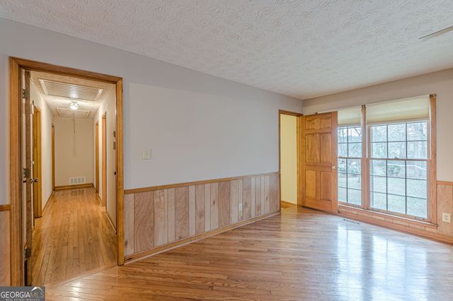 9996 Walden Drive, Jonesboro, GA 30238