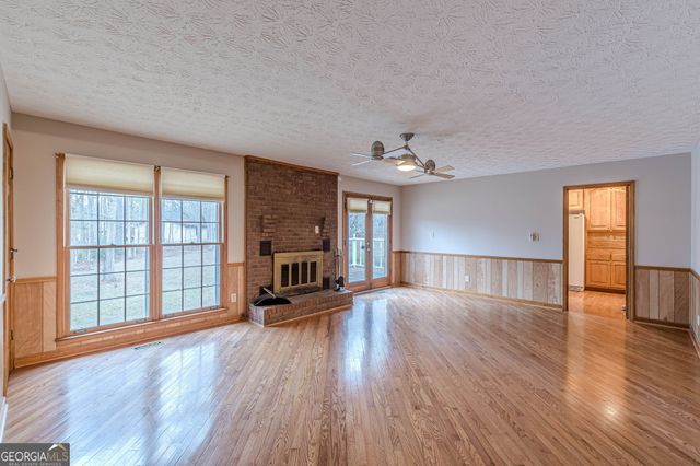 9996 Walden Drive, Jonesboro, GA 30238