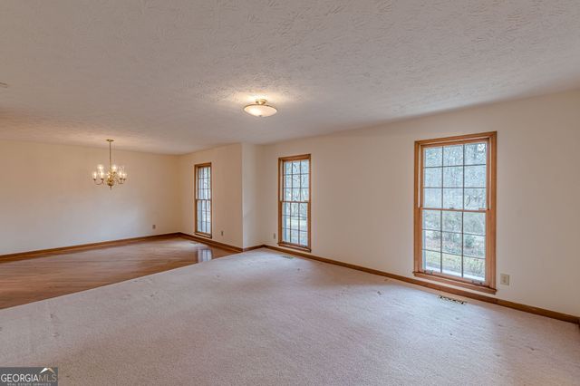 9996 Walden Drive, Jonesboro, GA 30238