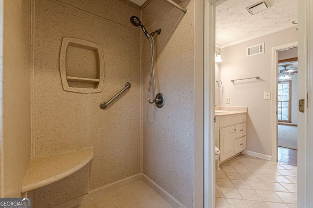 9996 Walden Drive, Jonesboro, GA 30238