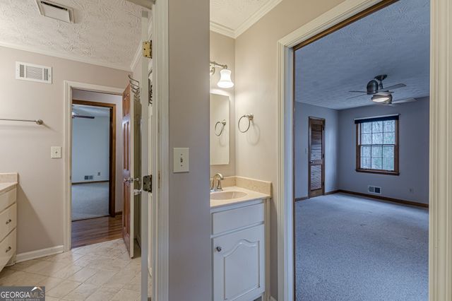 9996 Walden Drive, Jonesboro, GA 30238