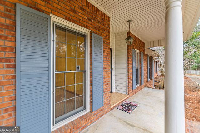 9996 Walden Drive, Jonesboro, GA 30238