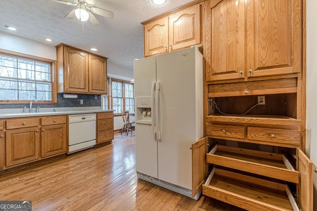 9996 Walden Drive, Jonesboro, GA 30238