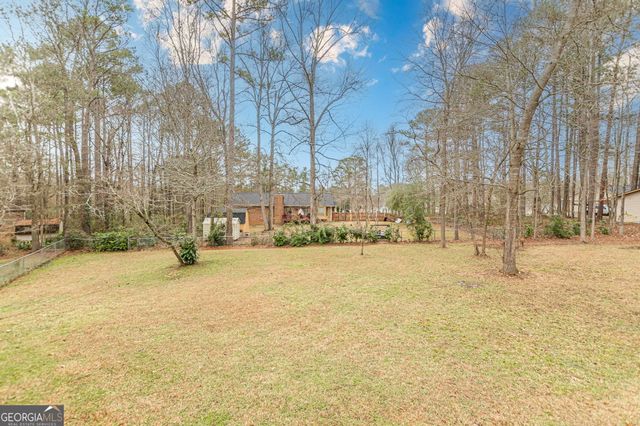 9996 Walden Drive, Jonesboro, GA 30238