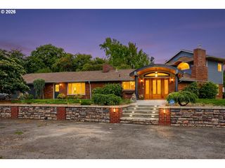 6155 Sw SEYMOUR St, Portland, OR 97221