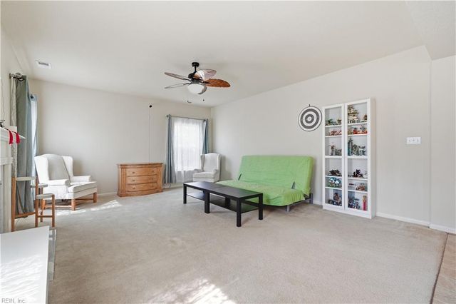 232 Wellington Cir, Smithfield, VA 23430