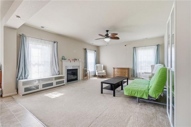 232 Wellington Cir, Smithfield, VA 23430