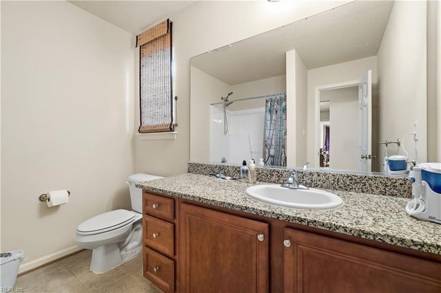 232 Wellington Cir, Smithfield, VA 23430