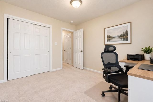 232 Wellington Cir, Smithfield, VA 23430