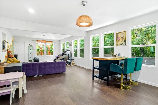 2409 Whitewood Drive, Dallas, TX 75233