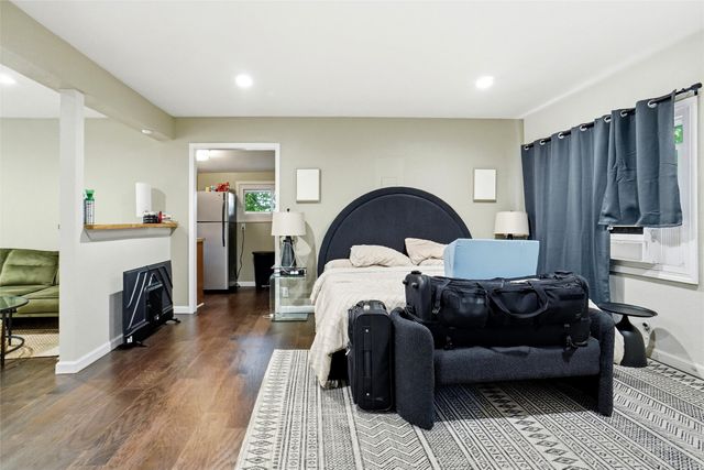 2409 Whitewood Drive, Dallas, TX 75233