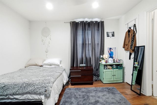 2409 Whitewood Drive, Dallas, TX 75233