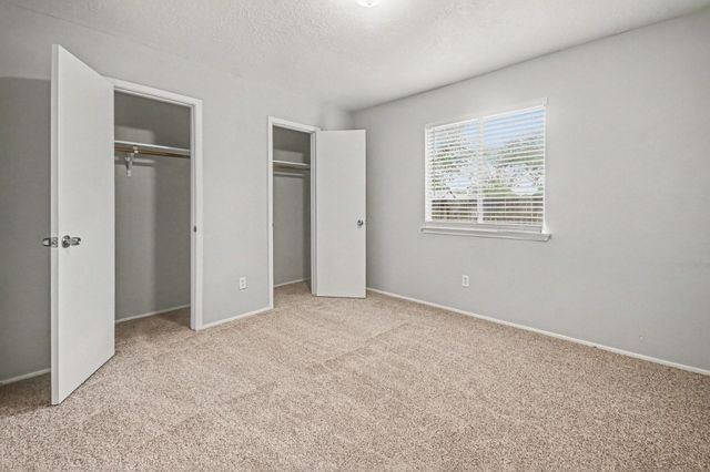 16715 Manowar Lane, Friendswood, TX 77546