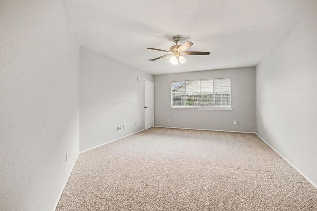 16715 Manowar Lane, Friendswood, TX 77546