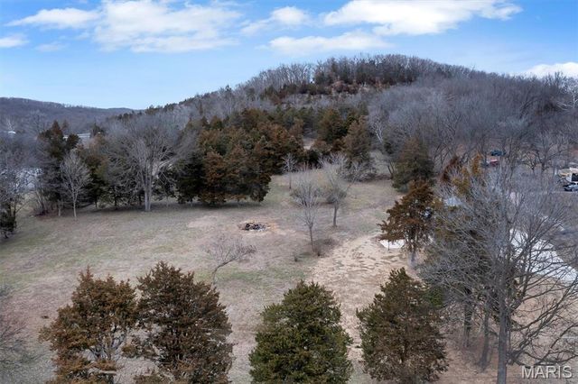 18531 S Fox Creek Lane, Pacific, MO 63069