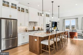 145 RIVER TRAIL CIR #23, King Of Prussia, PA 19406